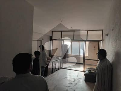 شاہراہِ فیصل کراچی میں 3 مرلہ Studio دفتر 50.0 ہزار میں کرایہ پر دستیاب ہے۔