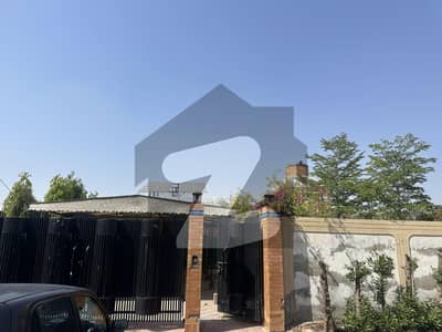 خانیوال روڈ ملتان میں 1 کنال Studio عمارت 3.5 لاکھ میں کرایہ پر دستیاب ہے۔