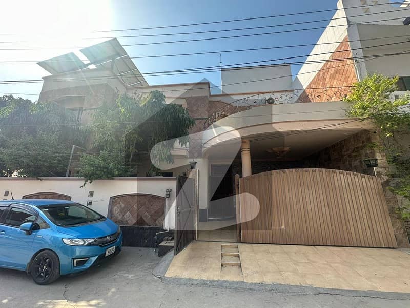 8.5 marla corner house 8.5 marla corner house