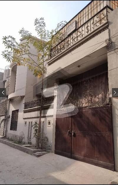 ستیانہ روڈ فیصل آباد میں 5 کمروں کا 6 مرلہ مکان 2.45 کروڑ میں برائے فروخت۔