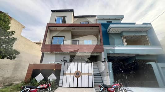 5 Marla Slightly Used Ultra Modern House For Sale in Al Rehman Garden Phase 2
