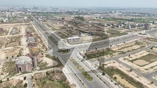 Avail Yourself A Great 5 Marla Commercial Plot In New Lahore City Attached To Bahria Town Approach  All Deus Clear