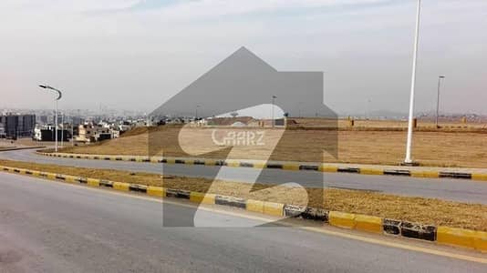 Dha Phase 8 E Zone 23rd St 1000 Yard Beautiful Location Plot Sale