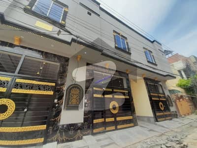 حسن ٹاؤن لاہور میں 3 کمروں کا 4 مرلہ مکان 1.6 کروڑ میں برائے فروخت۔