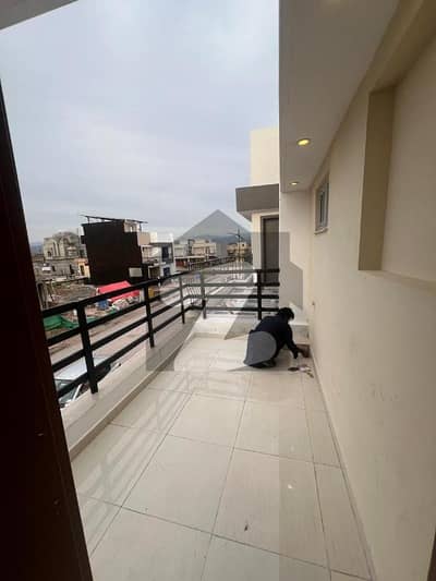 بحریہ انکلیو - سیکٹر ایچ بحریہ انکلیو,بحریہ ٹاؤن,اسلام آباد میں 3 کمروں کا 5 مرلہ مکان 1.12 لاکھ میں کرایہ پر دستیاب ہے۔