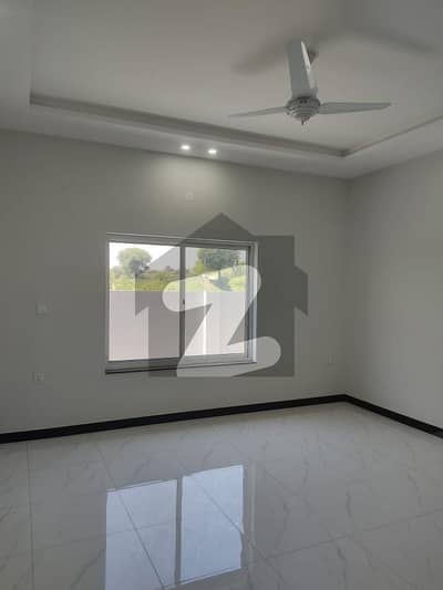 20 Marla Brand New Upper Portion For Rent