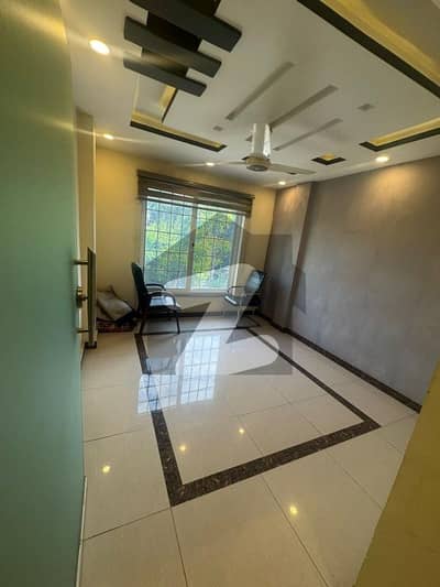 Commercial Flats available For it companies 200k asking Furnished Office 1 kitchen 2 washroom  all facilities are available 1st floor