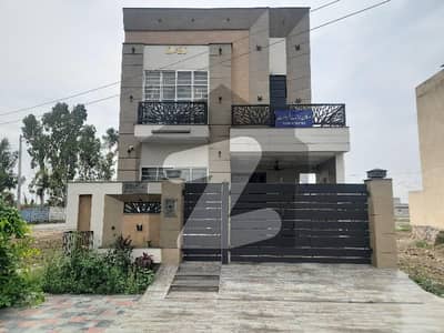 سینٹرل پارک ۔ بلاک سی سینٹرل پارک ہاؤسنگ سکیم,لاہور میں 4 کمروں کا 7 مرلہ مکان 2.45 کروڑ میں برائے فروخت۔