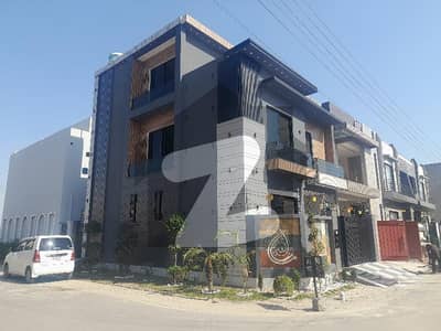 سینٹرل پارک ۔ بلاک اے1 سینٹرل پارک ہاؤسنگ سکیم,لاہور میں 4 کمروں کا 5 مرلہ مکان 2.45 کروڑ میں برائے فروخت۔