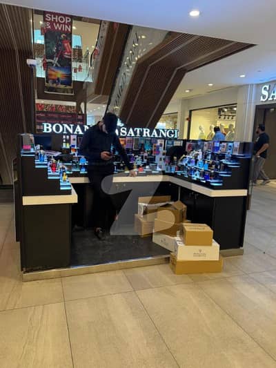 Investor Rate Shop At Prime Location Available For Sale