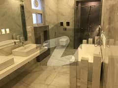 Brand New Luxury 6 Bedroom House With Swimming Pool