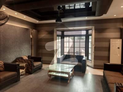 ڈی ایچ اے فیز 5 ڈی ایچ اے ڈیفینس,کراچی میں 9 کمروں کا 1 کنال مکان 13.0 کروڑ میں برائے فروخت۔