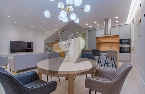 بحریہ ٹاؤن سیکٹر ای بحریہ ٹاؤن,لاہور میں 1 کمرے کا 2 مرلہ فلیٹ 60.0 لاکھ میں برائے فروخت۔