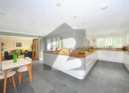 Avail Yourself A Great 500 Square Feet Flat In Bahria Town - Sector E