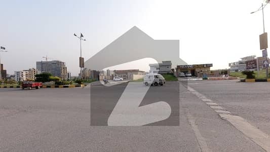 You Can Find A Gorgeous Residential Plot For sale In Mumtaz City - Chanab Block