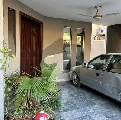 این ایف سی 1 لاہور میں 3 کمروں کا 10 مرلہ مکان 3.1 کروڑ میں برائے فروخت۔