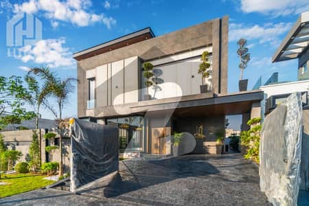 10 MARLA MOHSIN ALI DESIGN LUXURY BUNGALOW FOR SALE IN TOP LOCATION
