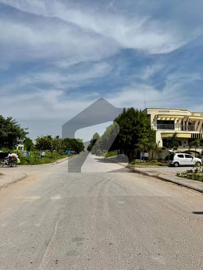 ڈی ایچ اے ڈیفینس فیز 2 ڈی ایچ اے ڈیفینس,اسلام آباد میں 1 کنال رہائشی پلاٹ 4.0 کروڑ میں برائے فروخت۔