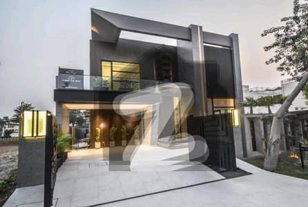 ڈی ایچ اے فیز 7 ڈیفنس (ڈی ایچ اے),لاہور میں 5 کمروں کا 1 کنال مکان 8.7 کروڑ میں برائے فروخت۔