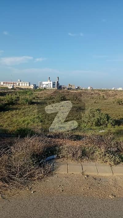 ڈی ایچ اے فیز 8 ڈی ایچ اے ڈیفینس,کراچی میں 4 کنال رہائشی پلاٹ 51.5 کروڑ میں برائے فروخت۔