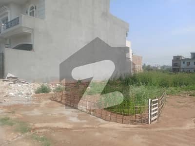 آئی ۔ 14 اسلام آباد میں 4 مرلہ رہائشی پلاٹ 85.0 لاکھ میں برائے فروخت۔