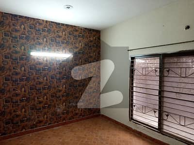 5 Marla House In Central DHA 9 Town For rent