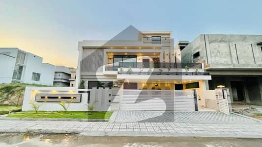 ڈی ایچ اے ڈیفینس فیز 2 ڈی ایچ اے ڈیفینس,اسلام آباد میں 6 کمروں کا 1 کنال مکان 11.65 کروڑ میں برائے فروخت۔