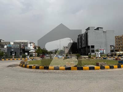 ONE KANAL PLOT FOR SALE NEAR TO MAIN MARKAZ