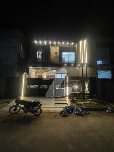 5 Marla hot location House for sale