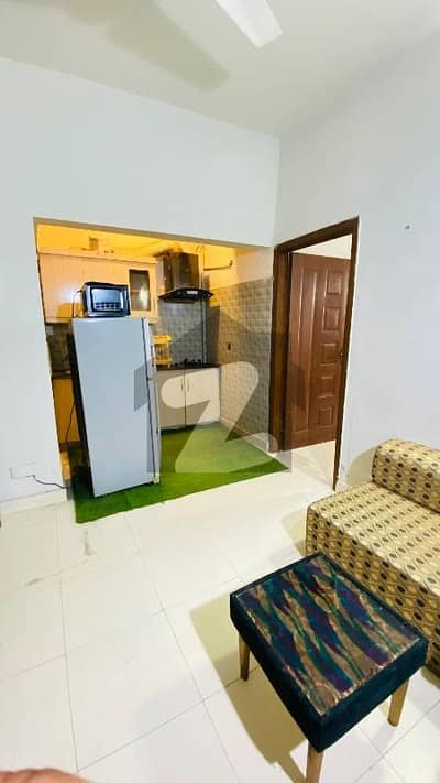 Fully Furnished 1 Bedroom Apartment Available For Rent.