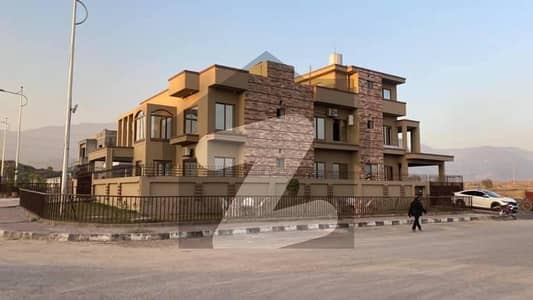 16 Rooms Fully Luxury Furnished Corner House For Rent E11 CDA Sector Northern Strip