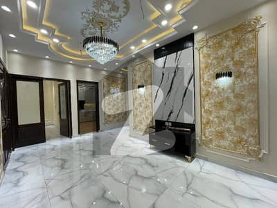 10 Marla Brand New House for sale