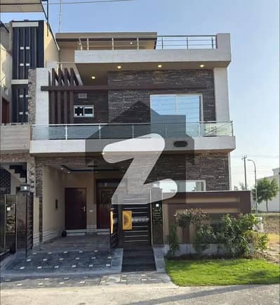 5 marla double story house slightly used house available for sale