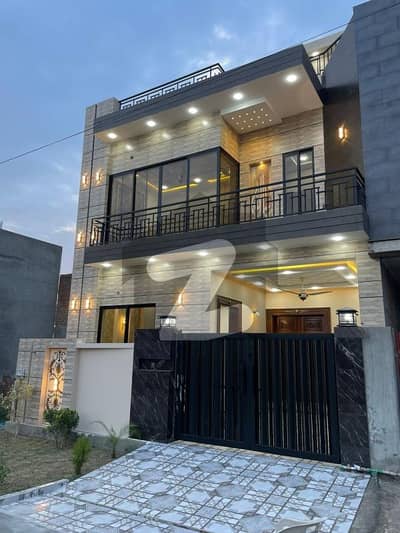 رائل آرچرڈ ملتان پبلک سکول روڈ,ملتان میں 3 کمروں کا 5 مرلہ مکان 2.0 کروڑ میں برائے فروخت۔