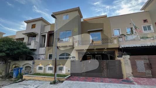 بحریہ ٹاؤن فیز 8 ۔ ابو بکر بلاک بحریہ ٹاؤن فیز 8 ۔ سفاری ویلی,بحریہ ٹاؤن فیز 8,بحریہ ٹاؤن راولپنڈی,راولپنڈی میں 5 کمروں کا 7 مرلہ مکان 2.95 کروڑ میں برائے فروخت۔