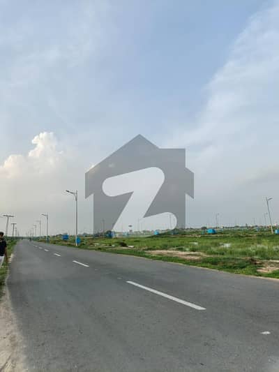 ڈی ایچ اے فیز 1 - بلاک پی فیز 1,ڈیفنس (ڈی ایچ اے),لاہور میں 8 مرلہ رہائشی پلاٹ 2.45 کروڑ میں برائے فروخت۔