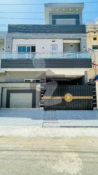 جوبلی ٹاؤن لاہور میں 5 کمروں کا 5 مرلہ مکان 2.42 کروڑ میں برائے فروخت۔