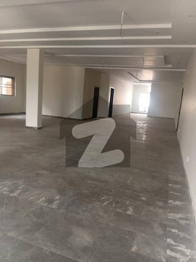 نیسپاک سکیم فیز 1 کالج روڈ,لاہور میں 4 کمروں کا 1 کنال عمارت 2.0 لاکھ میں کرایہ پر دستیاب ہے۔