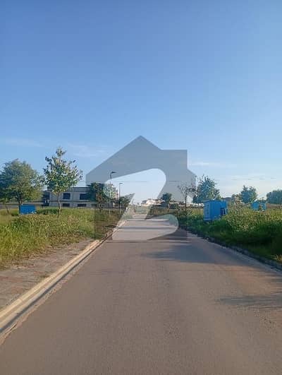 ڈی ایچ اے ڈیفینس فیز 5 ڈی ایچ اے ڈیفینس,اسلام آباد میں 1 کنال رہائشی پلاٹ 3.0 کروڑ میں برائے فروخت۔