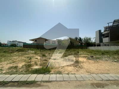 ڈی ایچ اے فیز 8 ڈی ایچ اے ڈیفینس,کراچی میں 1 کنال رہائشی پلاٹ 11.5 کروڑ میں برائے فروخت۔