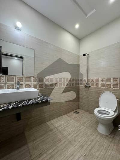 الکبیر ٹاؤن - فیز 1 الکبیر ٹاؤن,رائیونڈ روڈ,لاہور میں 2 کمروں کا 7 مرلہ زیریں پورشن 70.0 ہزار میں کرایہ پر دستیاب ہے۔