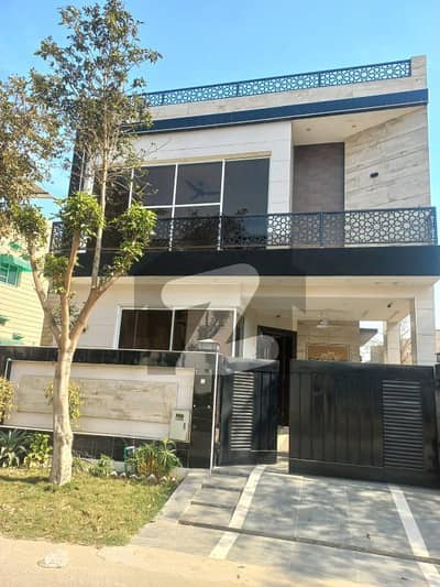 5 Marla Brand New House for Rent in DHA 9 Town C Block Prime Location