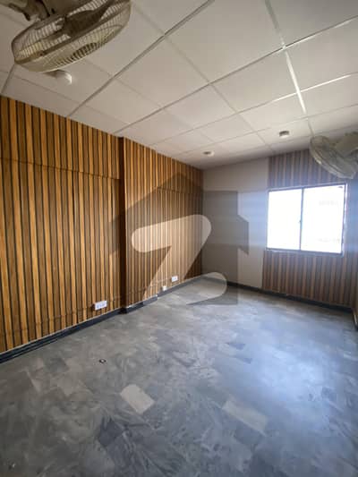 OFFICE AVAILABLE FOR RENT ( NEAREST TO STUDENT BIRYANI )