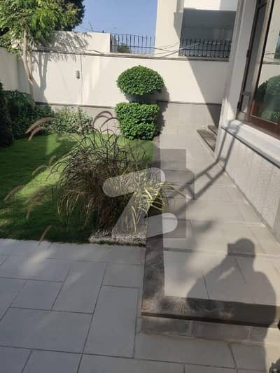 ڈی ایچ اے فیز 6 ڈی ایچ اے ڈیفینس,کراچی میں 5 کمروں کا 1 کنال مکان 20.0 کروڑ میں برائے فروخت۔