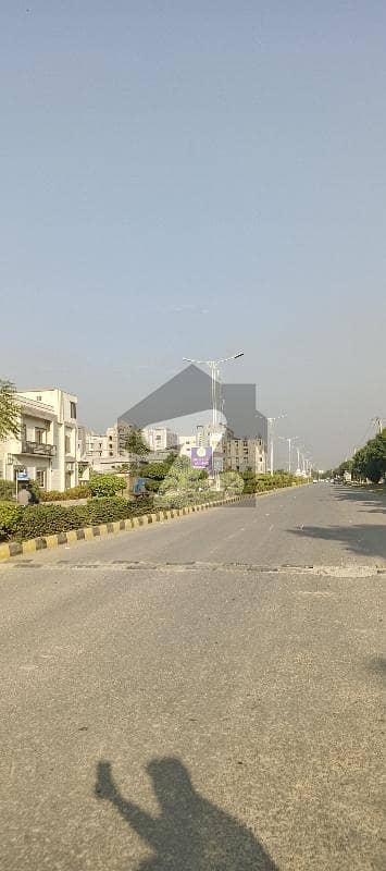 ایم پی سی ایچ ایس - بلاک ای ایم پی سی ایچ ایس ۔ ملٹی گارڈنز,بی ۔ 17,اسلام آباد میں 1 کنال رہائشی پلاٹ 2.7 کروڑ میں برائے فروخت۔