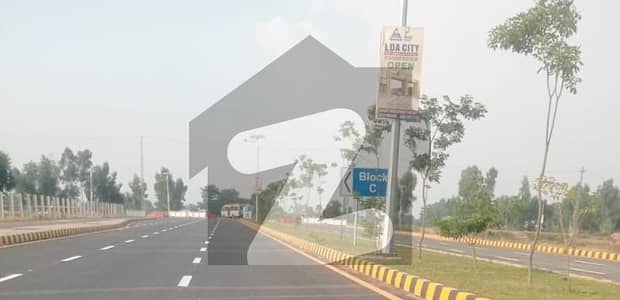 ایل ڈی اے سٹی فیز 1 ۔ بلاک سی ایل ڈی اے سٹی فیز 1 - جناح سیکٹر,ایل ڈی اے سٹی فیز 1,ایل ڈی اے سٹی,ایل ڈی اے روڈ,لاہور میں 10 مرلہ رہائشی پلاٹ 95.0 لاکھ میں برائے فروخت۔