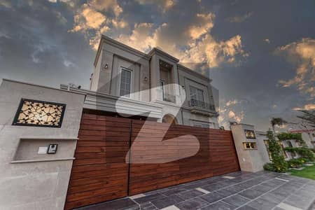 ڈی ایچ اے فیز 7 ڈیفنس (ڈی ایچ اے),لاہور میں 5 کمروں کا 1 کنال مکان 8.95 کروڑ میں برائے فروخت۔