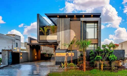 1 Kanal Top Quality Build Luxurious Beautiful Modern Design Villa For Sale In DHA Lahore Phase 7 Prime Location