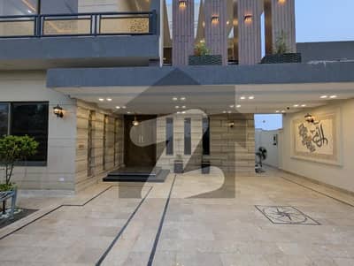 1 Kanal House With 1 Kanal Lawn DHA Multan Sector Q Brand New House For Sale Demand Only 5.5 Crore