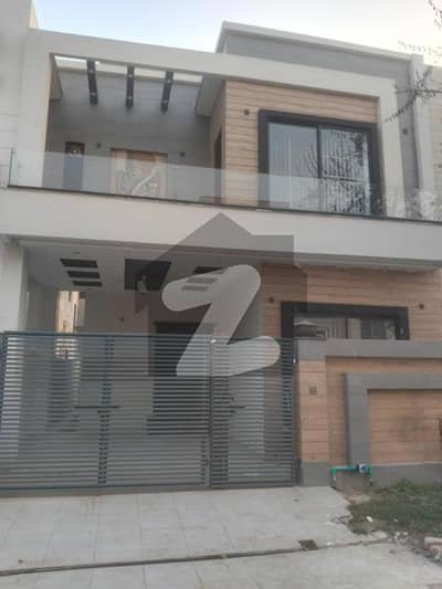 واپڈا ٹاؤن فیز 1 واپڈا ٹاؤن,لاہور میں 3 کمروں کا 5 مرلہ مکان 2.2 کروڑ میں برائے فروخت۔